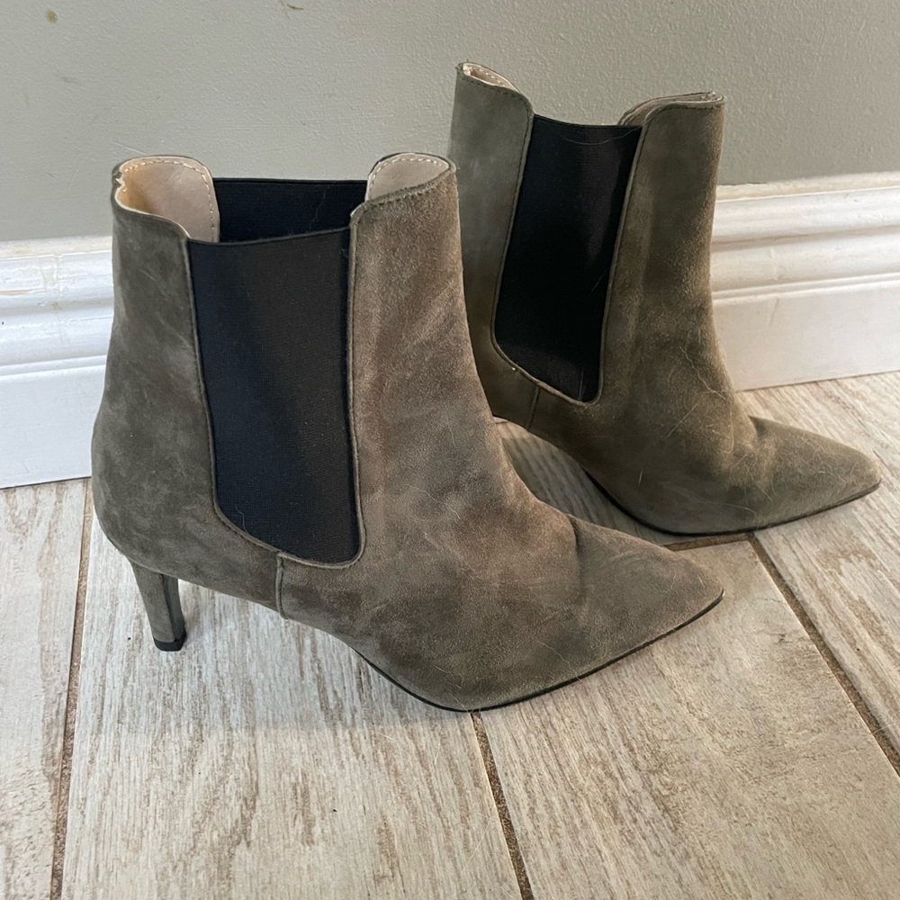 Antonio de Faria Women's Suede Heeled Ankle Boots - army green